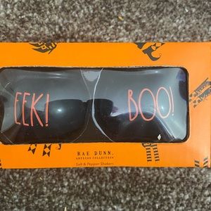 BRAND NEW Rae Dunn boo and eek salt/pepper shaker